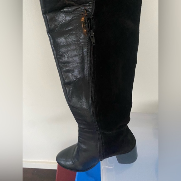 Catherine Malandrino black leather and suede riding boots - Picture 3 of 11